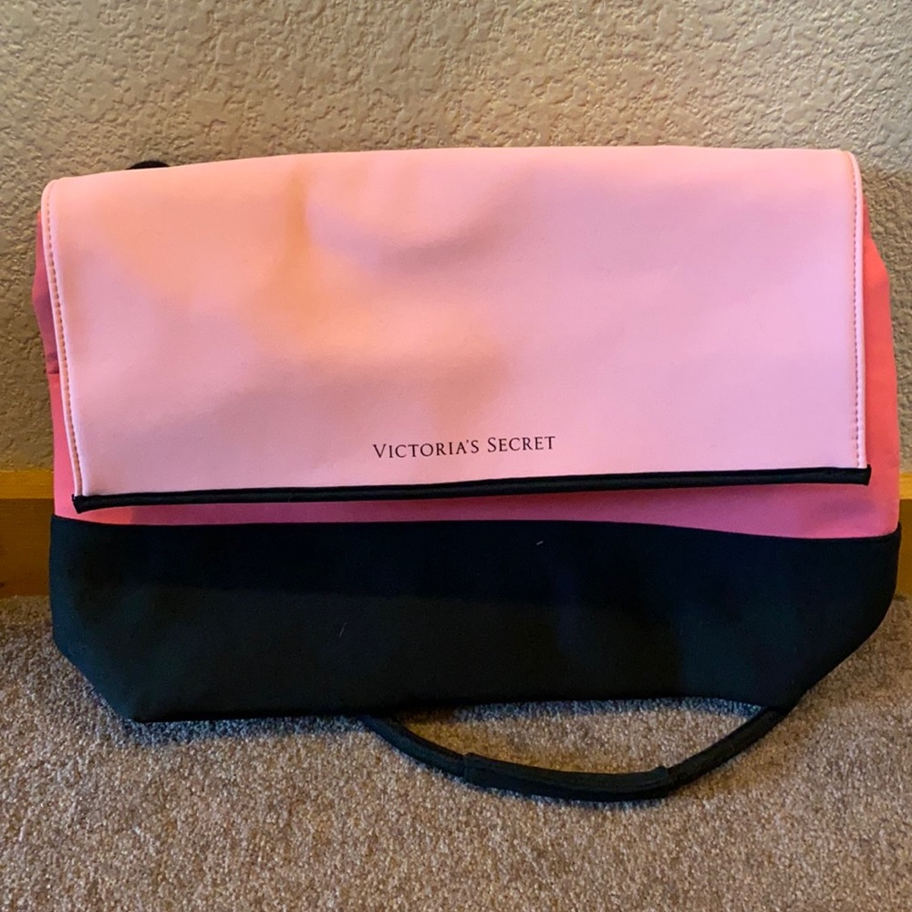 Victoria’s Secret cooler bag